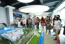 珠海向全球无人航运高地进发——全国网络媒体珠海行打卡云洲智能