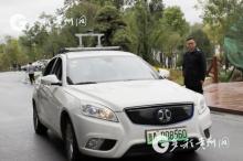 贵州本土无人驾驶车惊艳亮相2018全国双创周