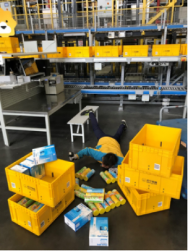 双十一“炫富挑战”火了，苏宁物流也来“摔一摔”