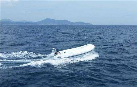 安全风险高法律法规待调整 无人航行深海探测面临多重挑战