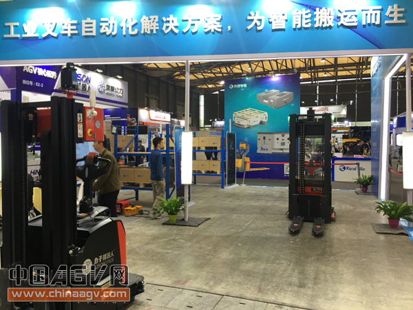 因为专注所以专业——力子机器人倾力打造工业车辆自动化