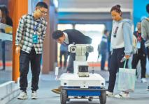 机器人西湖论坛各显神通