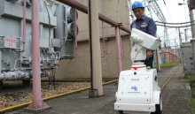 电力巡检机器人“上岗” 推动电力运维行业不断变革