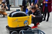 黑科技加持苏宁物流 无人车常态化运营全国落地三城