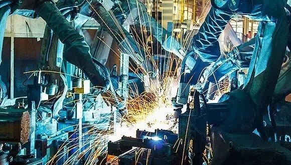 「分析」工业机器人公司的基因和服务型机器人公司的基因有何区别？