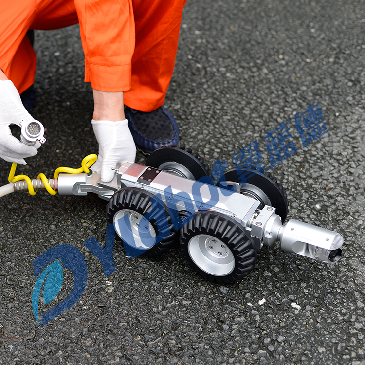 管道机器人,CCTV管道检测，管道检测仪,小型管道检测机器人www.landrobots.com