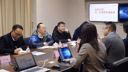 杭州市委常委、副市长姚峰莅临国自机器人参观指导工作