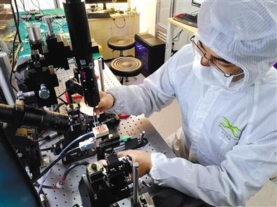 光子人工智能芯片助“中国芯”换道超车