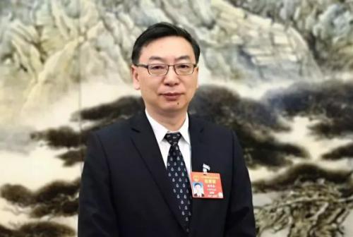 两会热点 | 全国人大代表长胡明春： 智能制造是制造业高质量发展重要抓手