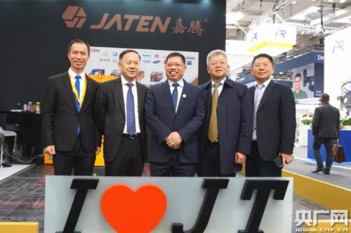 广东嘉腾全球首次发布机器人“心跳系统”