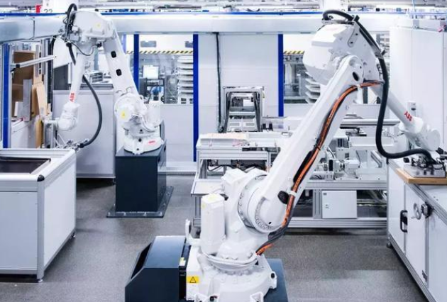 诺基亚的未来工厂：机器人、5G、AI自动化和100人的协奏曲