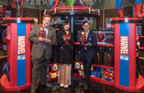 科技赋能产品创新 优必选钢铁侠MARK50机器人迪士尼旗舰店线下首发