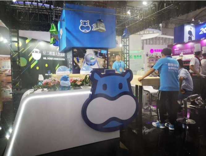 盒马送餐机器人 京东无人超市 互联网大厂引领新零售无人化风潮