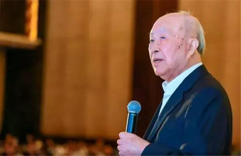 杨裕生：纯电动车不环保，插混油耗低是假象，增程才是未来