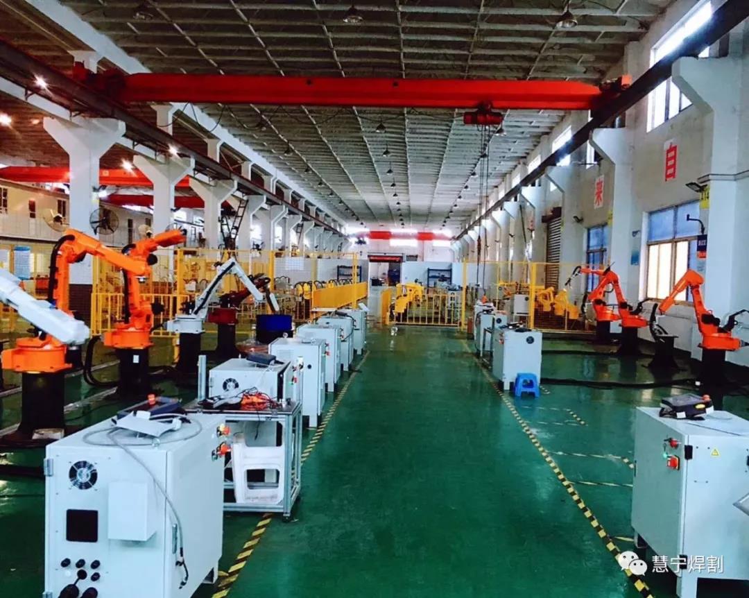 你知道怎样选择合适的工业机器人吗？