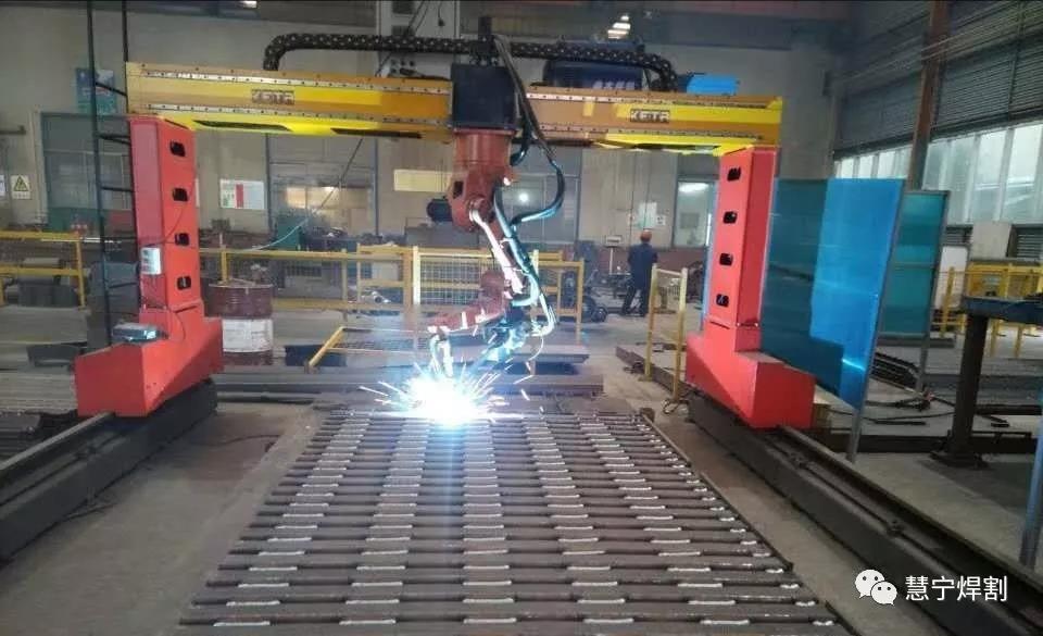 怎样挑选弧焊接机器人？