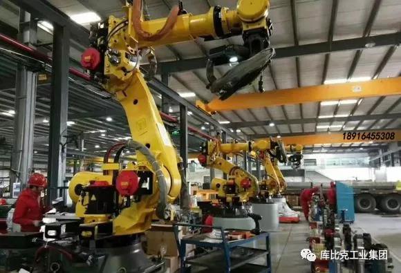 如何清洗六轴关节机器人？