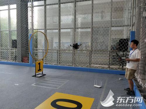 无人操控、自主感知，“黑科技”无人机大赛堪比科幻电影