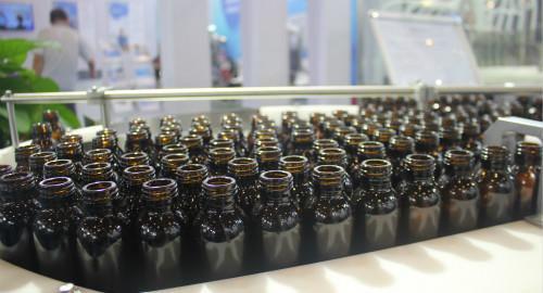 工业机器人、AGV，助力制药及设备工业开启“智造”时代