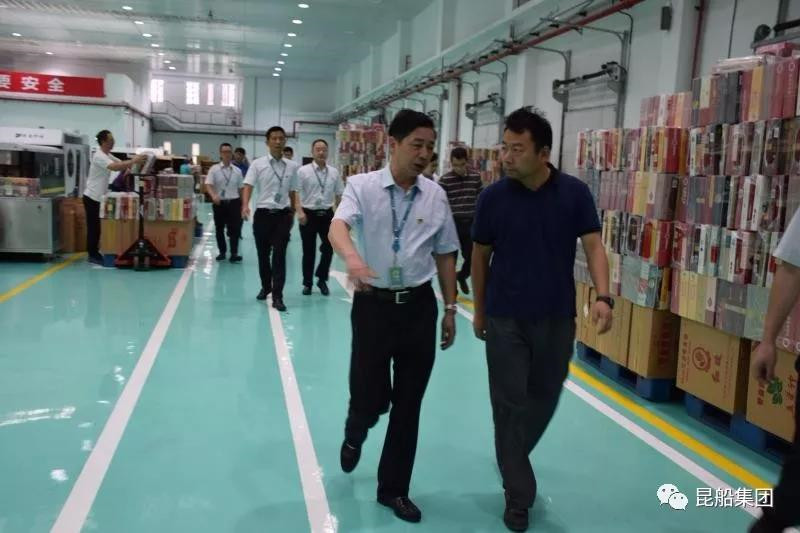 昆船物流领导走访安装现场