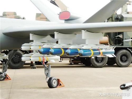 难怪伊朗无人机敢侦察美航母，东方面孔出现在伊朗，白宫无法接受