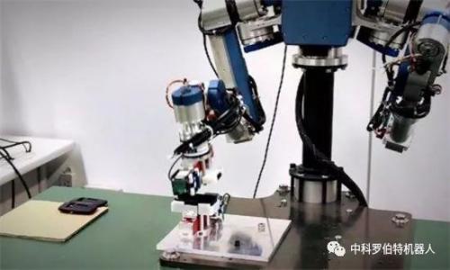 工业机器人需要智能的“大脑”来进行工作