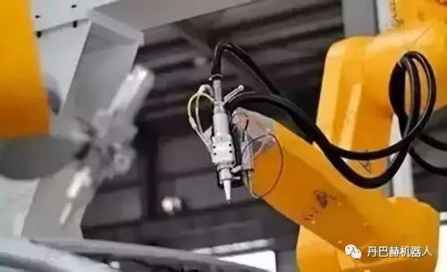 简析工业用焊接机器人在汽车行业的应用