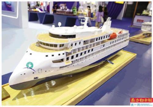 创下载人深潜纪录的蛟龙号：水下打光师 照亮海底真面目