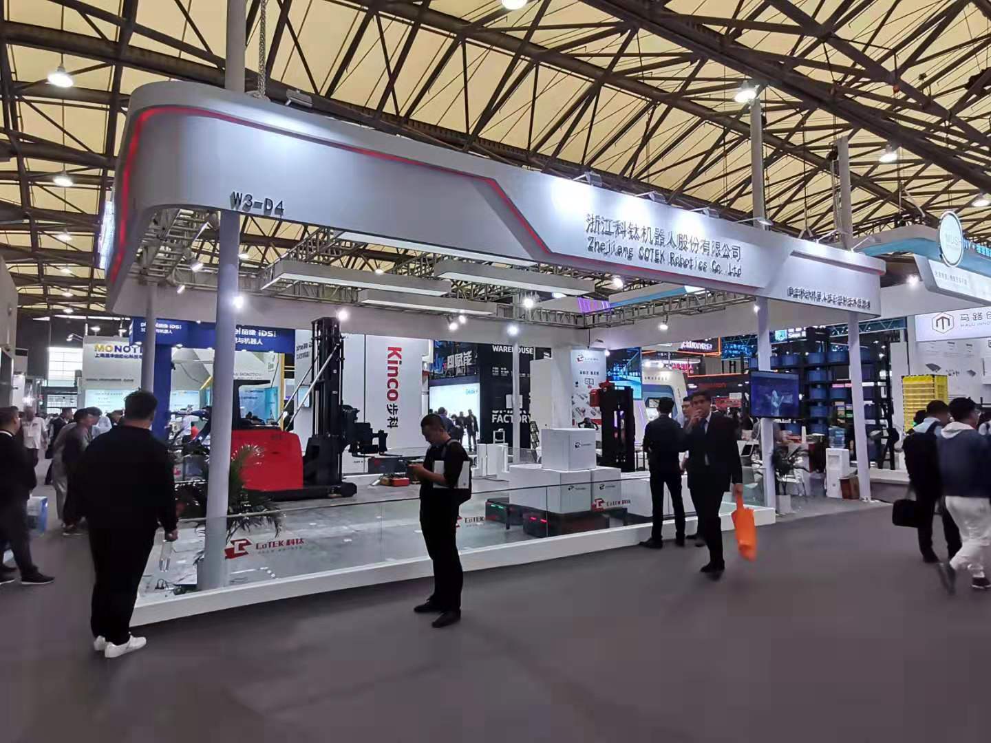 多车型互动协作实用场景演示，科钛新一代IGV惊艳展会现场