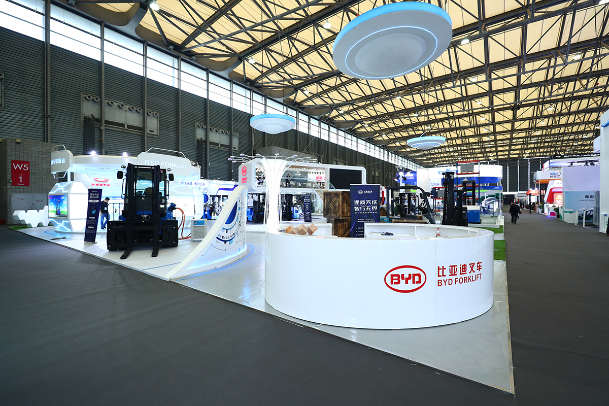 新能源成为让生活更美好的支点——比亚迪CeMAT ASIA 2019风采