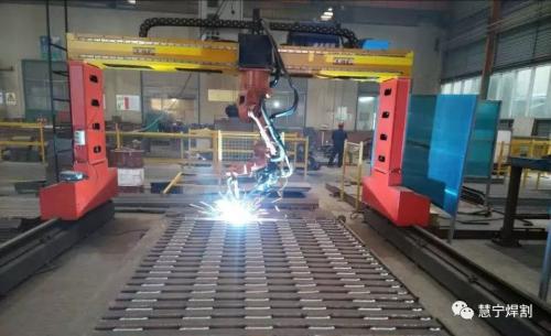 如何解决机器人焊接产生的焊烟困扰