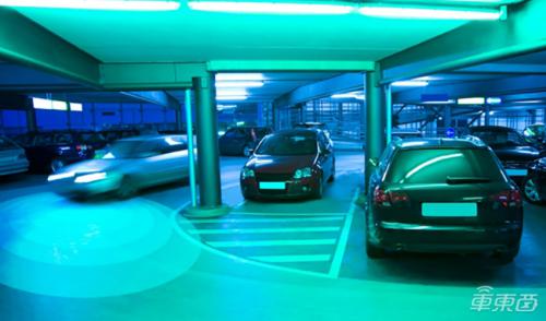 MIT为无人车研发出新型感知系统 可判断拐角车辆 比激光雷达还快