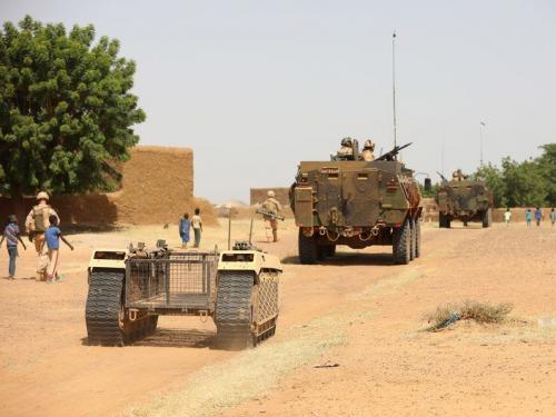 米斯无人车（MISMIS UGV）首次亮相马里维和巡逻