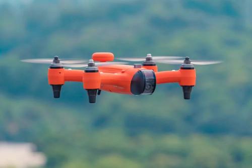 别眨眼，升级版雨燕spry+防水无人机来了！