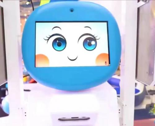 携手迪卡侬——中国首台零售业RFID盘点机器人“正式入职”