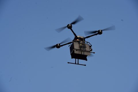 “天网”拦截无人机“黑飞”：航天技术护航公共安全