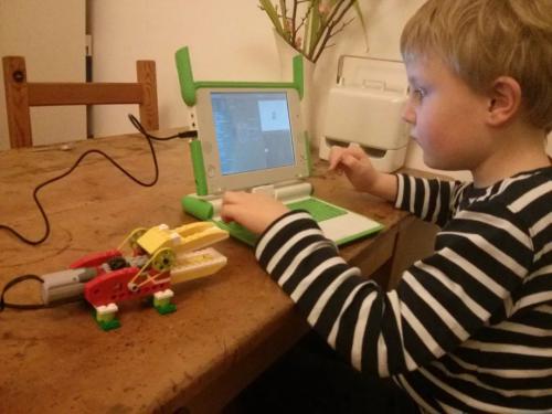 机器人编程教育更注重现实中的实际问题！