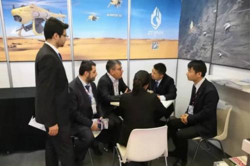 国产无人机首次呈战斗编队亮相海外，当即收获订单，究竟有何绝活