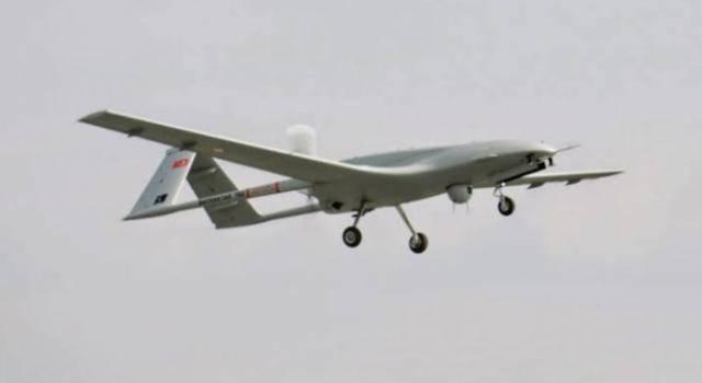 翼龙摧毁土耳其弹药库，火光照亮半个城市，美军无人机同时被击落