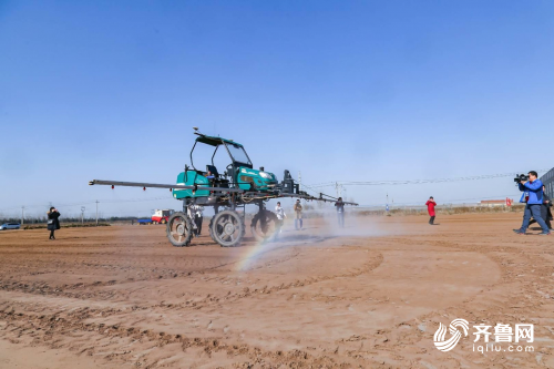这就是山东｜硬核！无人驾驶汽车还未上路，雷沃无人驾驶农机已下地