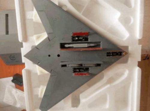 看到弹舱了！今年亮相的大三角翼无人机 原来浑身上下高科技 