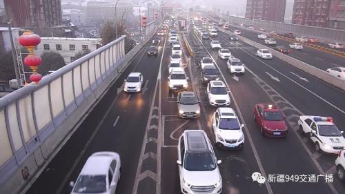 乌鲁木齐无人机执勤，看看拍到你了吗？ 