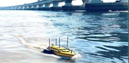 “无人船”巡湖 “驾驶舱”巡山 杭州西湖“数字景区”又添利器