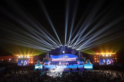 功夫光影盛会，千架无人机助阵…大湾区功夫电影周昨晚佛山开幕！ 