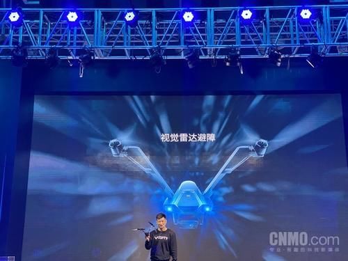 零零科技V-Coptr Falcon无人机发布 50分钟超长续航！