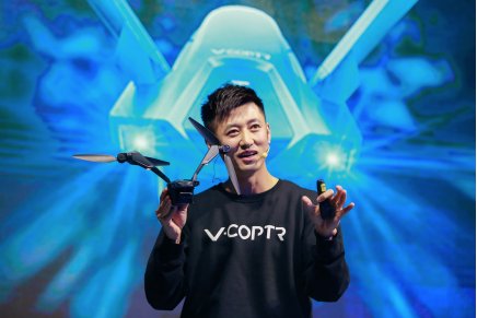 零零科技V-Coptr Falcon无人机引领行业变革