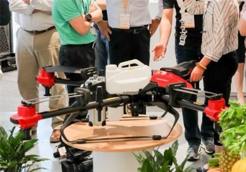 中国大型农场增加，无人机厂商美滋滋