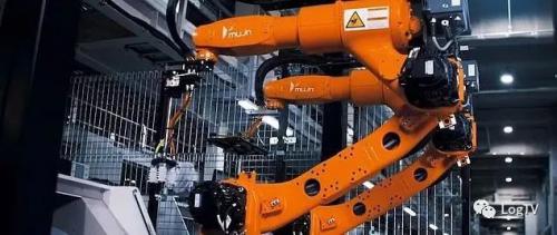 视频 | 优衣库引进机器人分拣设备，接近100%自动化