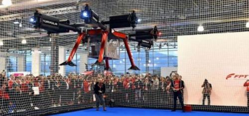 ​海外多旋翼无人机“载荷101kg”刷新吉尼斯记录