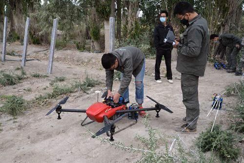 5G无人机作业，无人机成为农业发展的神器